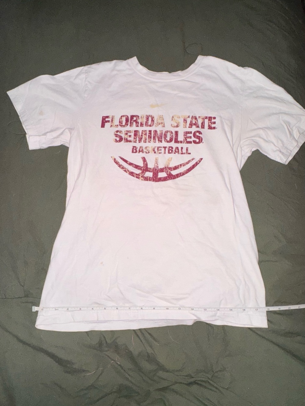 Kids Nike short sleeve tee